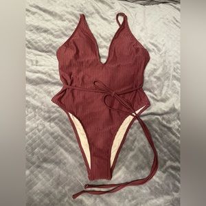 Cupshe One-piece bathing suit